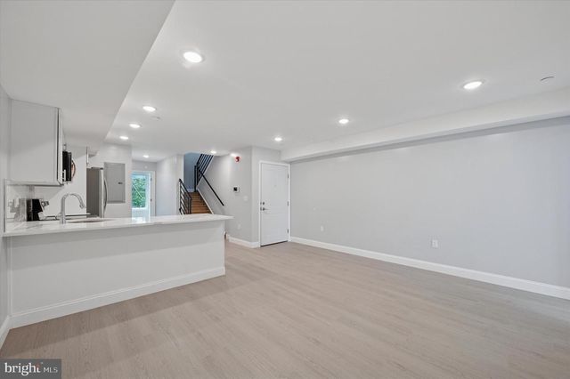 2405 RIDGE AVE, Philadelphia, PA 19121