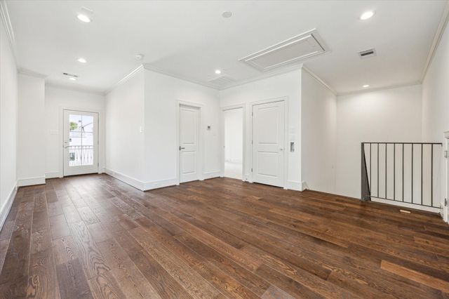 209 Sutton Row Place, Houston, TX 77024