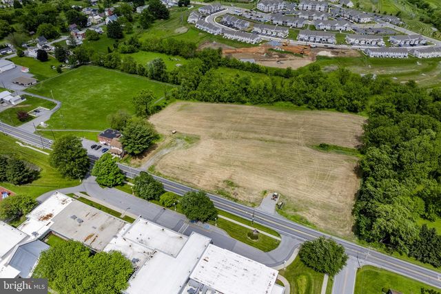 801 MILLWOOD RD, Willow Street, PA 17584