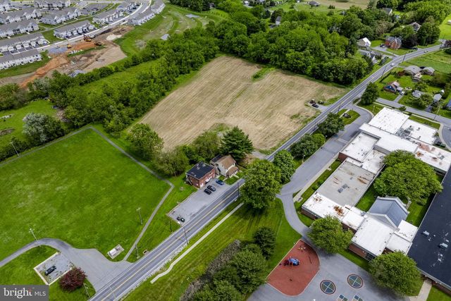 801 MILLWOOD RD, Willow Street, PA 17584