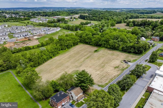 801 MILLWOOD RD, Willow Street, PA 17584