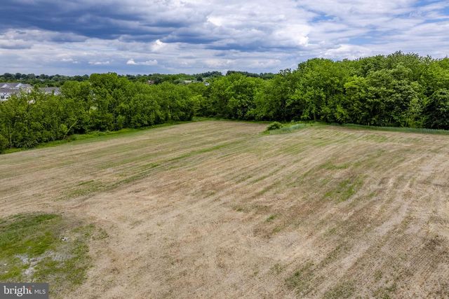801 MILLWOOD RD, Willow Street, PA 17584