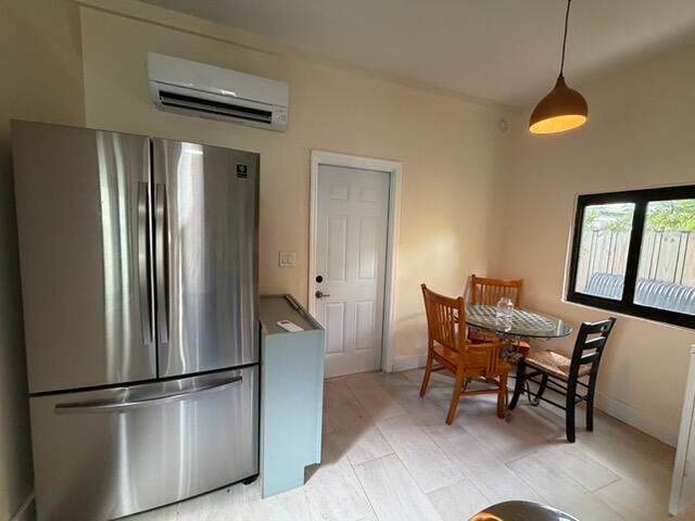 927 Paseo Andorra Cottage, West Palm Beach, FL 33405