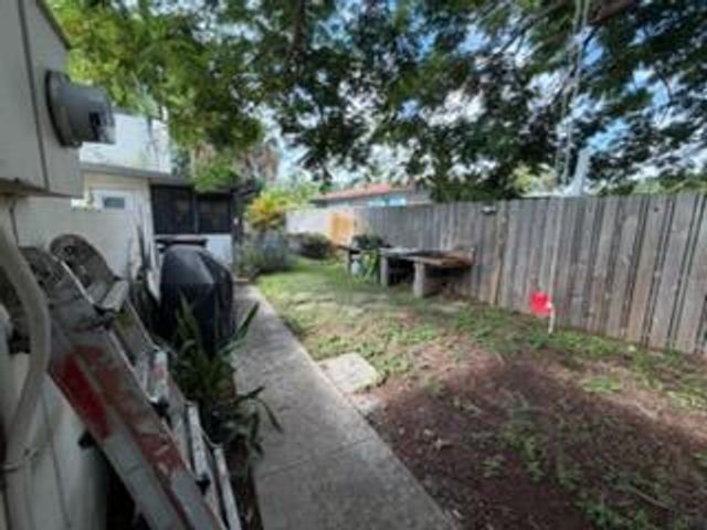 927 Paseo Andorra Cottage, West Palm Beach, FL 33405