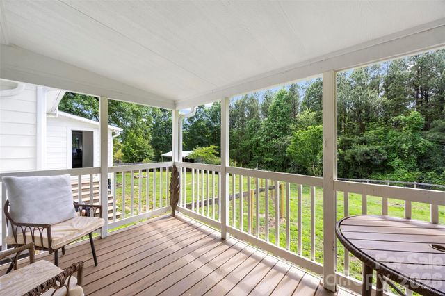 5990 S Nc 9 Highway, Tryon, NC 28782