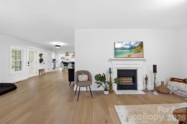 5990 S Nc 9 Highway, Tryon, NC 28782