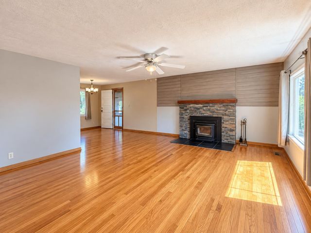 14751 Michigan Avenue, Marshall Twp, MI 49068