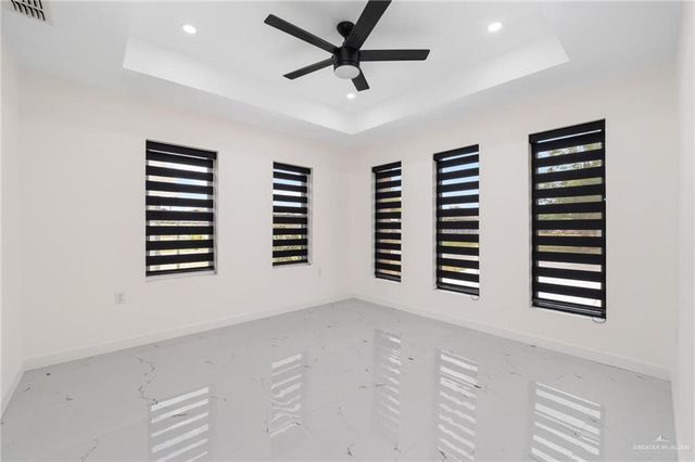 915 Encino Drive, Weslaco, TX 78596