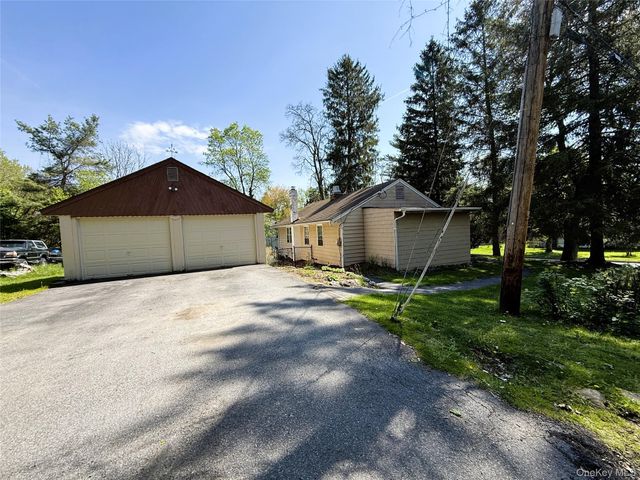 22 Archer Drive, Monroe, NY 10950