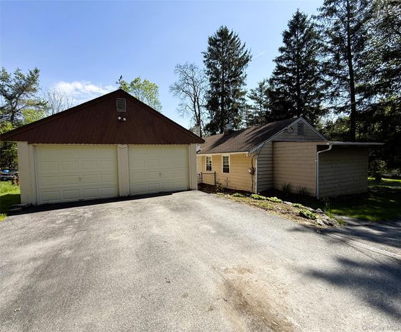 22 Archer Drive, Monroe, NY 10950