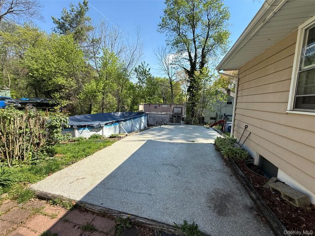 22 Archer Drive, Monroe, NY 10950