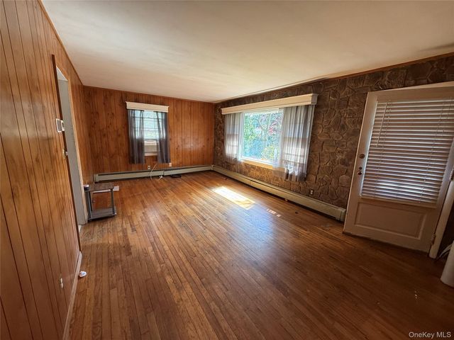 22 Archer Drive, Monroe, NY 10950