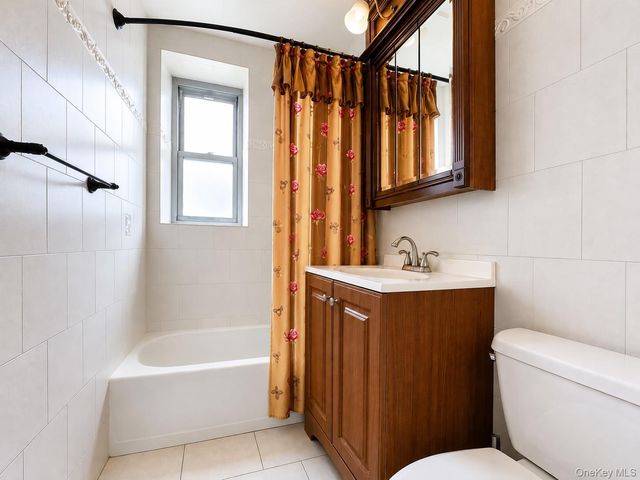 61-20 Grand Central Parkway B303, Forest Hills, NY 11375