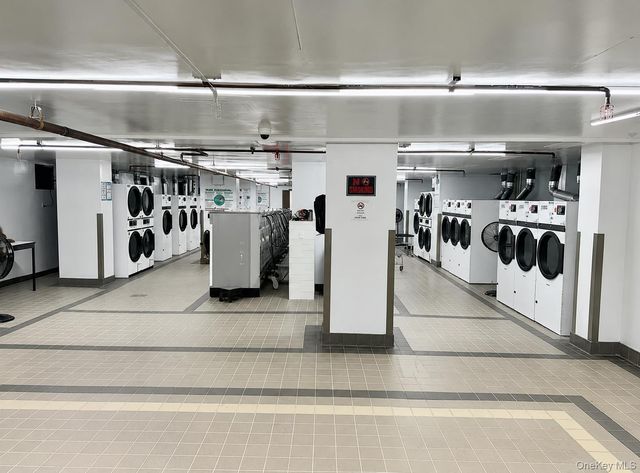 61-20 Grand Central Parkway B303, Forest Hills, NY 11375