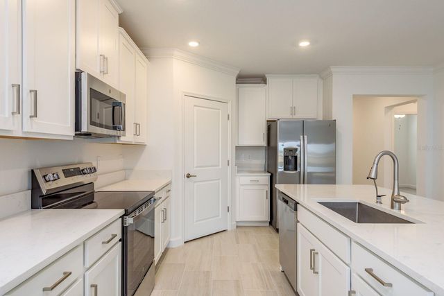 10728 GABLE DIG LOOP, San Antonio, FL 33576