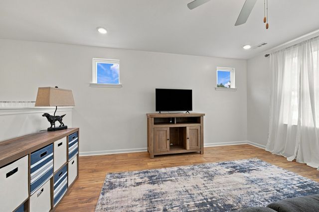 7124 Pepper Tree Cir, Fairview, TN 37062