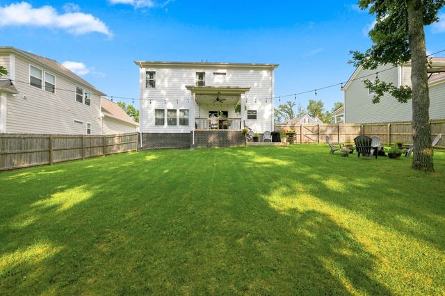 7124 Pepper Tree Cir, Fairview, TN 37062
