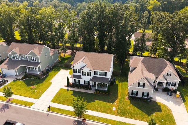 7124 Pepper Tree Cir, Fairview, TN 37062