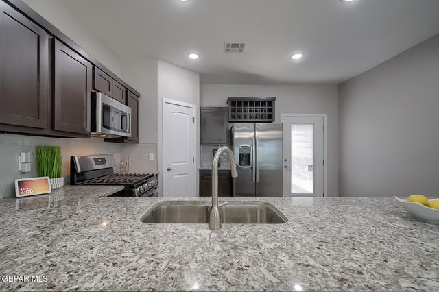 12152 Bahjat Drive, El Paso, TX 79934