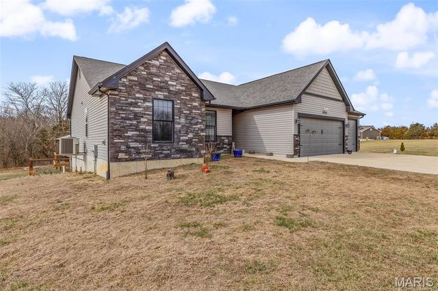 13723 Willow Wind Drive, De Soto, MO 63020