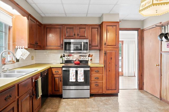 206 Fays Ave, Lynn, MA 01904