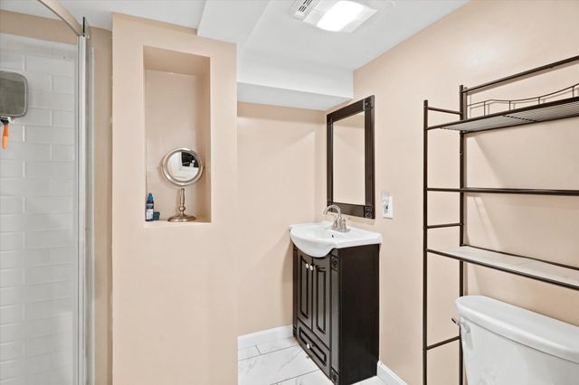 206 Fays Ave, Lynn, MA 01904