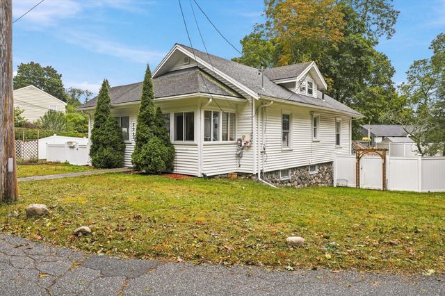 206 Fays Ave, Lynn, MA 01904