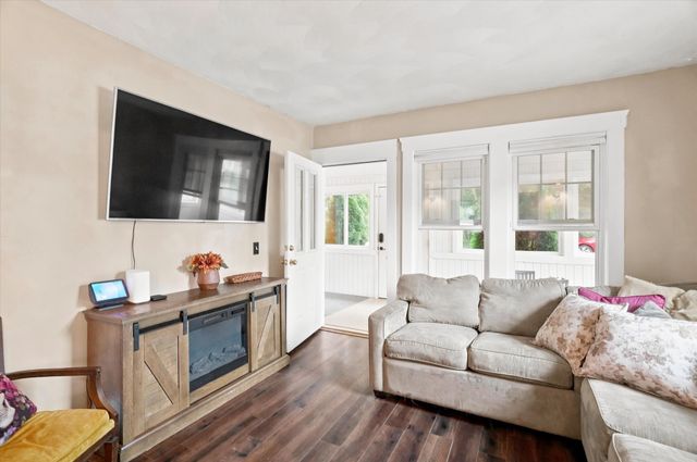 206 Fays Ave, Lynn, MA 01904