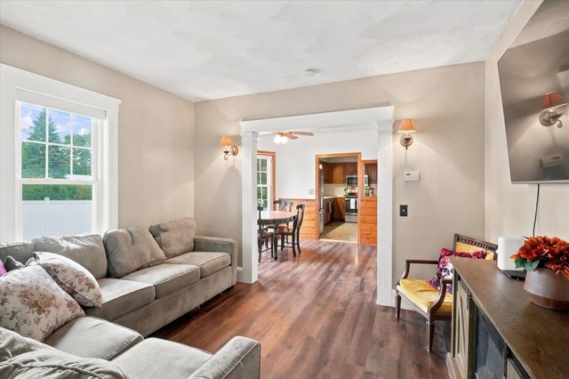 206 Fays Ave, Lynn, MA 01904