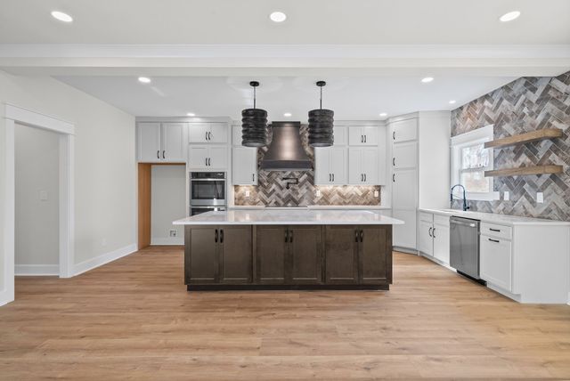 4908 Royal View Way, Clarksville, TN 37040