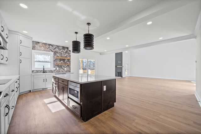 4908 Royal View Way, Clarksville, TN 37040