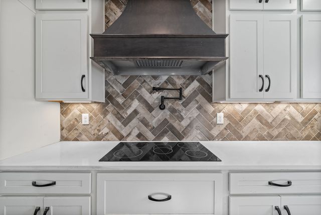 4908 Royal View Way, Clarksville, TN 37040