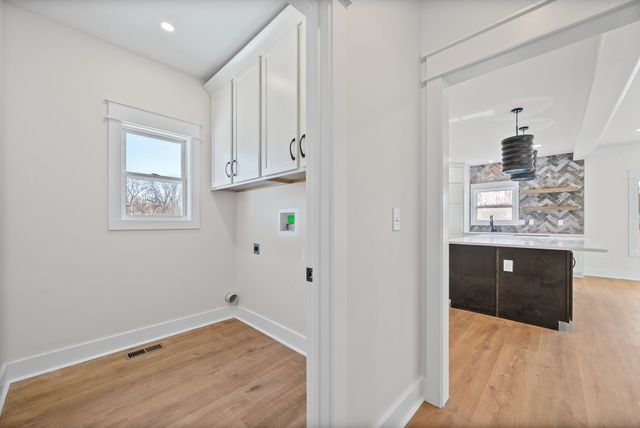 4908 Royal View Way, Clarksville, TN 37040