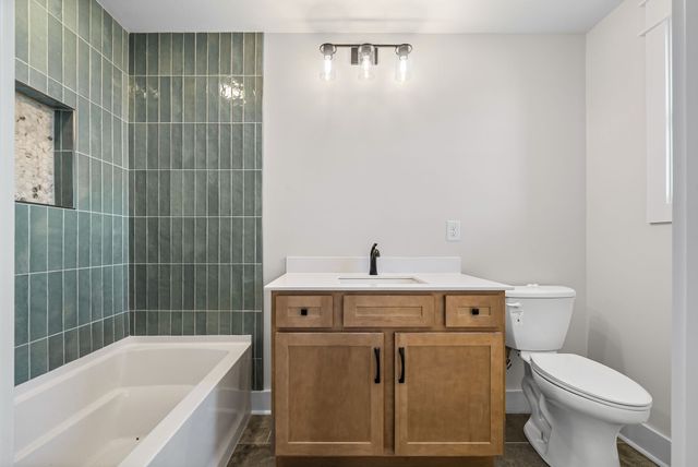 4908 Royal View Way, Clarksville, TN 37040