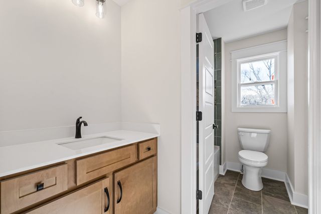 4908 Royal View Way, Clarksville, TN 37040