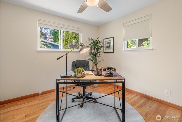 7025 25th Avenue NE, Seattle, WA 98115