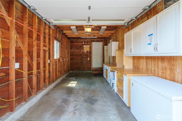 7025 25th Avenue NE, Seattle, WA 98115
