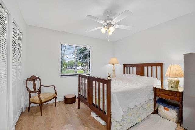 3050 Presidential Way 106, West Palm Beach, FL 33401