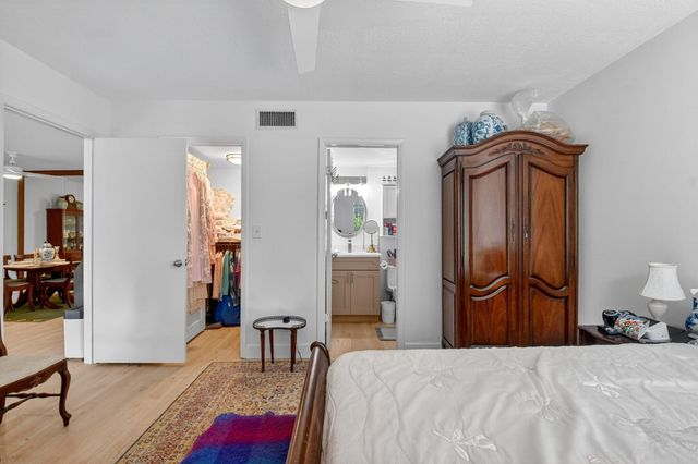 3050 Presidential Way 106, West Palm Beach, FL 33401