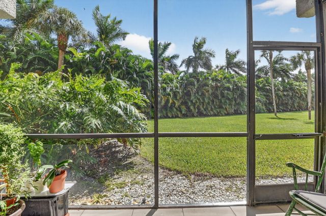 3050 Presidential Way 106, West Palm Beach, FL 33401