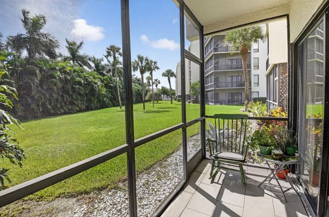 3050 Presidential Way 106, West Palm Beach, FL 33401