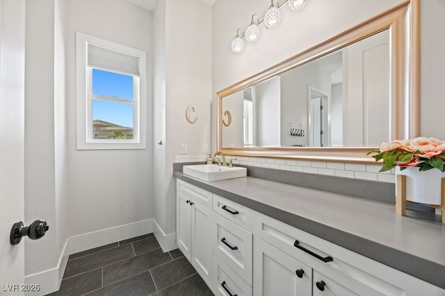 5865 Egan Crest Drive, Las Vegas, NV 89149