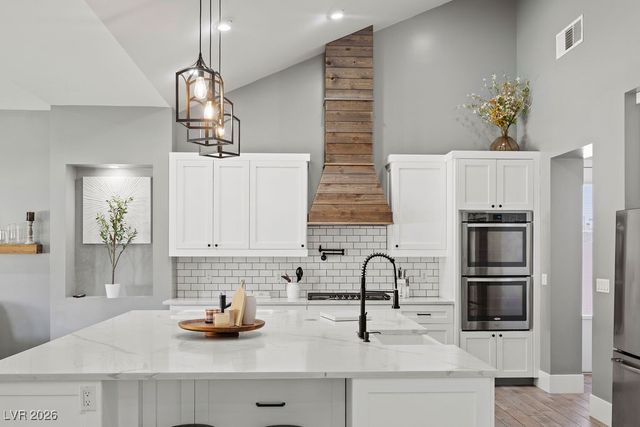 5865 Egan Crest Drive, Las Vegas, NV 89149