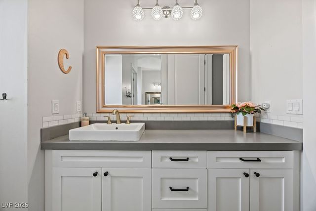 5865 Egan Crest Drive, Las Vegas, NV 89149