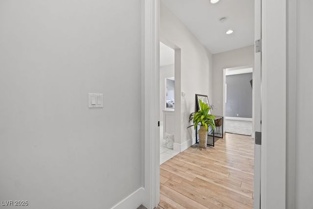 5865 Egan Crest Drive, Las Vegas, NV 89149