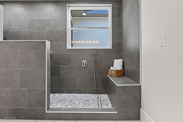 5865 Egan Crest Drive, Las Vegas, NV 89149