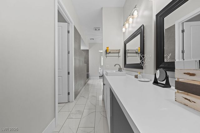 5865 Egan Crest Drive, Las Vegas, NV 89149