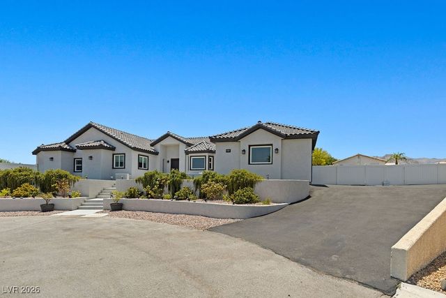 5865 Egan Crest Drive, Las Vegas, NV 89149