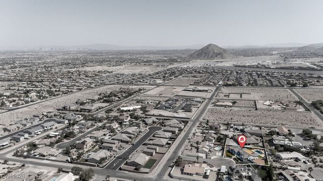 5865 Egan Crest Drive, Las Vegas, NV 89149