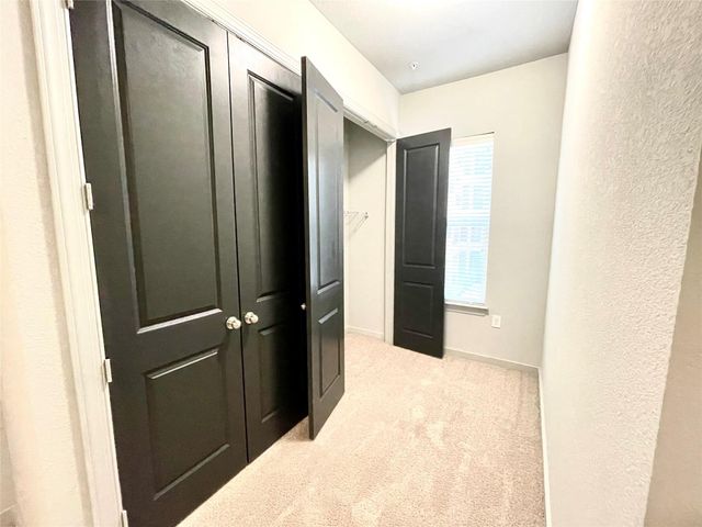 2525 Mccue St Road 313, Houston, TX 77056
